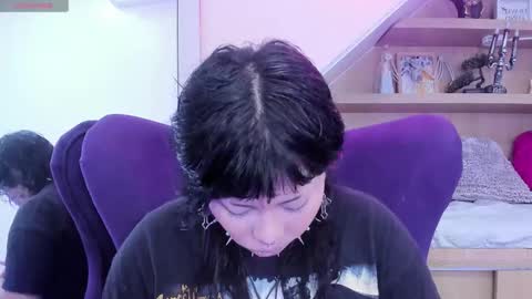 Snapshot of miaamane chatting on January 10, 12:29 pm Mia online show from January 10, 12:29 pm