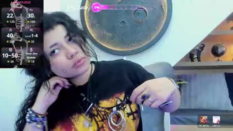 Snapshot of miaamane chatting on February 18, 12:34 pm Mia online show from February 18, 12:34 pm