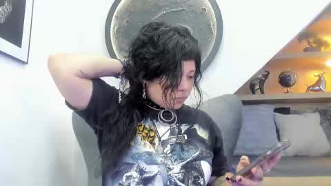 Snapshot of miaamane chatting on March 3, 12:22 pm Mia online show from March 3, 12:22 pm