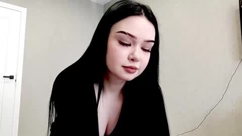 Snapshot of miaaster chatting on February 28, 8:04 am Mia online show from February 28, 8:04 am