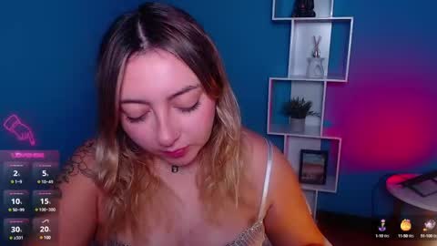 Andrea online show from December 9, 1:02 pm