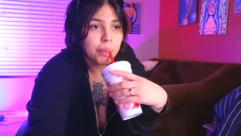Mia online show from December 10, 3:41 am