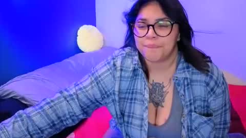 Mia online show from May 25, 2:28 am