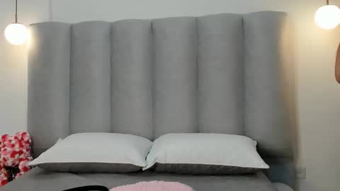 Snapshot of miacleark chatting on November 14, 1:43 pm miacleark online show from November 14, 1:43 pm