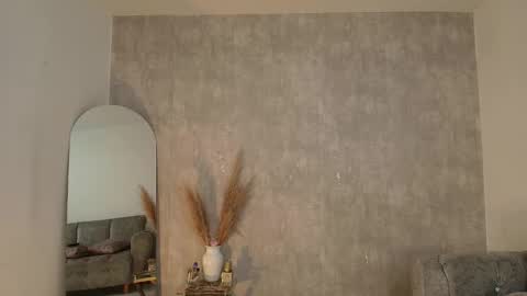 miacooper online show from January 14, 6:28 pm