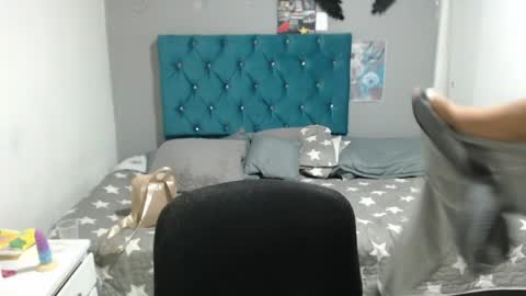 miacumgirl online show from April 6, 12:17 pm