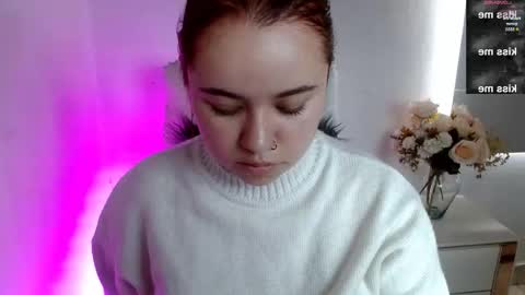 Snapshot of miad_amour chatting on September 22, 3:03 pm MiaDamour online show from September 22, 3:03 pm