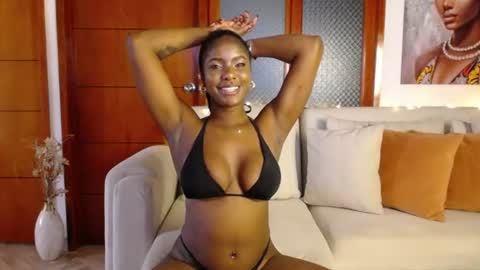 Snapshot of miaderail chatting on June 23, 8:29 pm Sofi online show from June 23, 8:29 pm