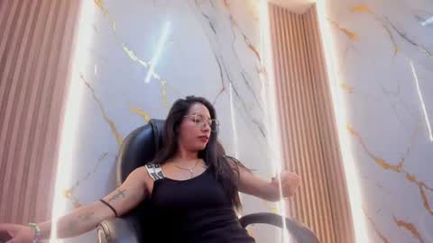 miadivinehyh online show from June 27, 2:44 pm