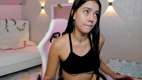 Mia Gomez online show from January 8, 1:41 pm