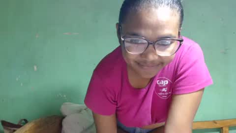 Snapshot of miagracyh88 chatting on October 4, 4:54 am miagracyh88 online show from October 4, 4:54 am