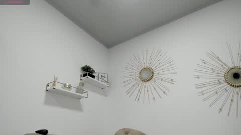 Miah Collins online show from October 7, 11:18 am