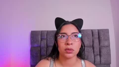 miah new independent model acount online show from November 13, 1:15 am