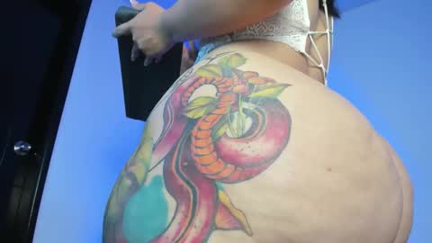 Snapshot of miah_storm chatting on January 14, 2:06 am miah new independent model acount online show from January 14, 2:06 am