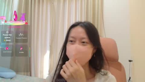 miahchan68 online show from December 14, 3:12 am