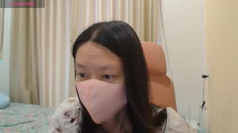 miahchan68 online show from December 21, 5:25 am