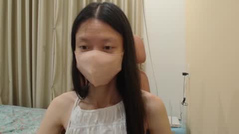 miahchan68 online show from January 18, 5:28 pm