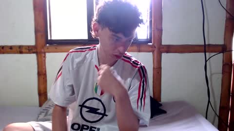 Snapshot of miahells chatting on October 16, 3:13 pm Mia Sam online show from October 16, 3:13 pm