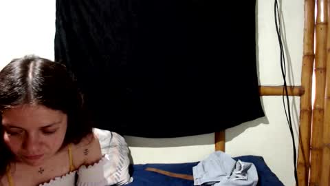 Snapshot of miahells chatting on October 26, 10:15 pm Mia Sam online show from October 26, 10:15 pm