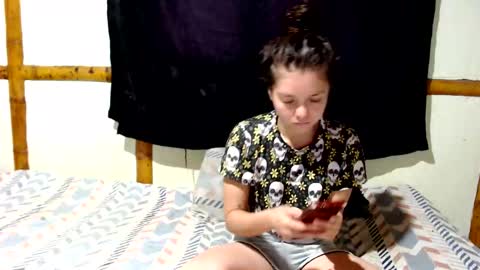 Snapshot of miahells chatting on November 22, 3:22 pm Mia Sam online show from November 22, 3:22 pm