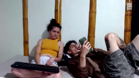 Snapshot of miahells chatting on January 19, 2:43 pm Mia Sam online show from January 19, 2:43 pm