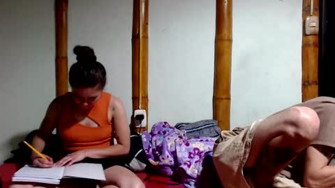 Snapshot of miahells chatting on February 3, 2:53 am Mia Sam online show from February 3, 2:53 am