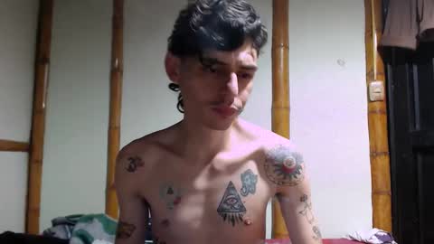 Snapshot of miahells chatting on February 14, 8:49 pm Mia Sam online show from February 14, 8:49 pm