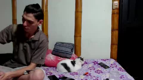 Snapshot of miahells chatting on February 22, 4:57 am Mia Sam online show from February 22, 4:57 am