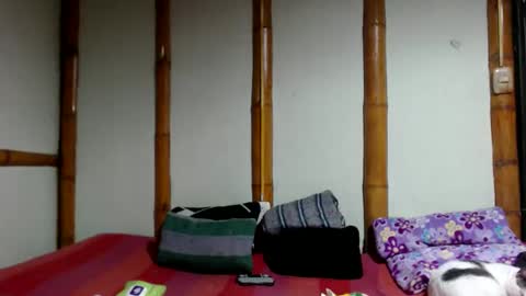 Snapshot of miahells chatting on April 19, 7:49 pm Mia Sam online show from April 19, 7:49 pm