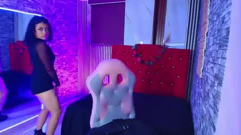 Snapshot of miahernadez303av chatting on November 6, 3:07 am MIA VELEZ online show from November 6, 3:07 am