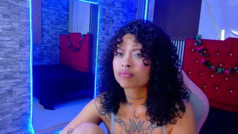 MIA VELEZ online show from April 20, 2:58 am