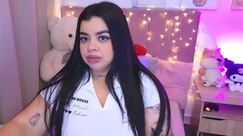 Snapshot of miahjoness chatting on February 18, 2:07 am Miah Joness online show from February 18, 2:07 am