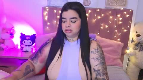 Snapshot of miahjoness chatting on March 12, 12:50 am Miah Joness online show from March 12, 12:50 am