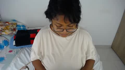 Snapshot of miajoseph_ chatting on October 3, 4:31 am miajoseph_ online show from October 3, 4:31 am