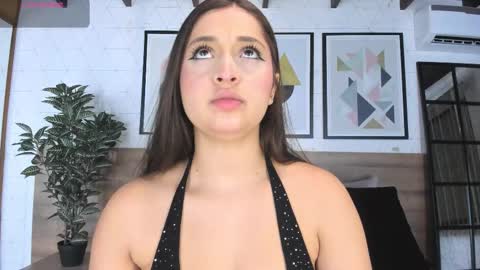 Mia  online show from October 17, 3:53 am