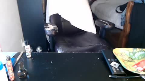 Snapshot of miaking chatting on September 11, 5:35 pm Mark online show from September 11, 5:35 pm