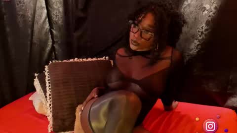 Mia online show from February 17, 12:29 am