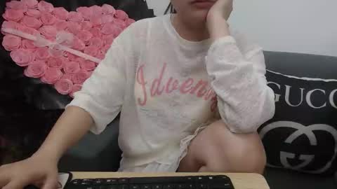 Mia online show from October 26, 3:34 am