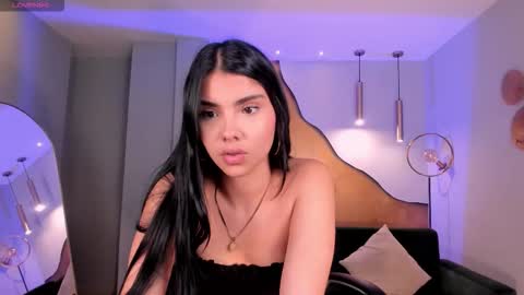 Call me Mia  online show from September 16, 7:26 pm