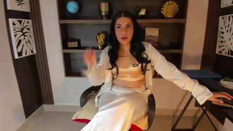 Mia 3 online show from January 16, 11:47 am