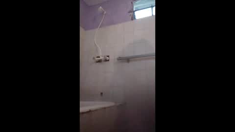 Snapshot of mialuisanasx chatting on December 16, 10:04 pm mialuisanasx online show from December 16, 10:04 pm