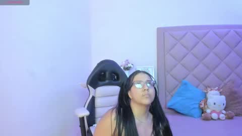 Mia  online show from October 9, 3:26 am