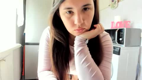 Snapshot of miamarrone chatting on May 2, 10:42 am MiaMarrone online show from May 2, 10:42 am
