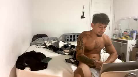 miamiclos1 online show from February 28, 2:29 pm