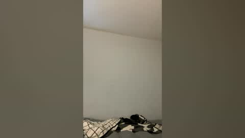 miamiclos1 online show from July 11, 1:03 pm