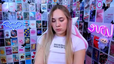 Snapshot of miamilas chatting on October 17, 5:04 pm miamilas online show from October 17, 5:04 pm