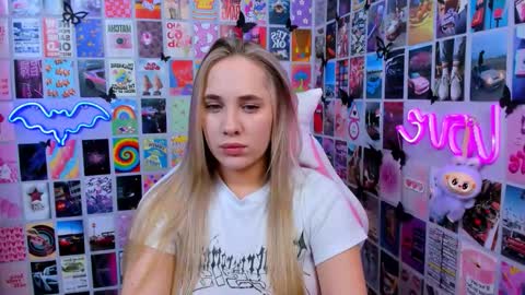 Snapshot of miamilas chatting on December 19, 3:30 pm miamilas online show from December 19, 3:30 pm