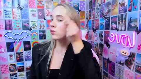 Snapshot of miamilas chatting on December 22, 1:52 pm miamilas online show from December 22, 1:52 pm