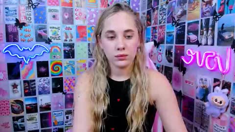 Snapshot of miamilas chatting on January 12, 2:22 pm miamilas online show from January 12, 2:22 pm