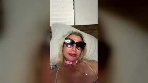 miamitransgirl305 online show from February 16, 2:51 am